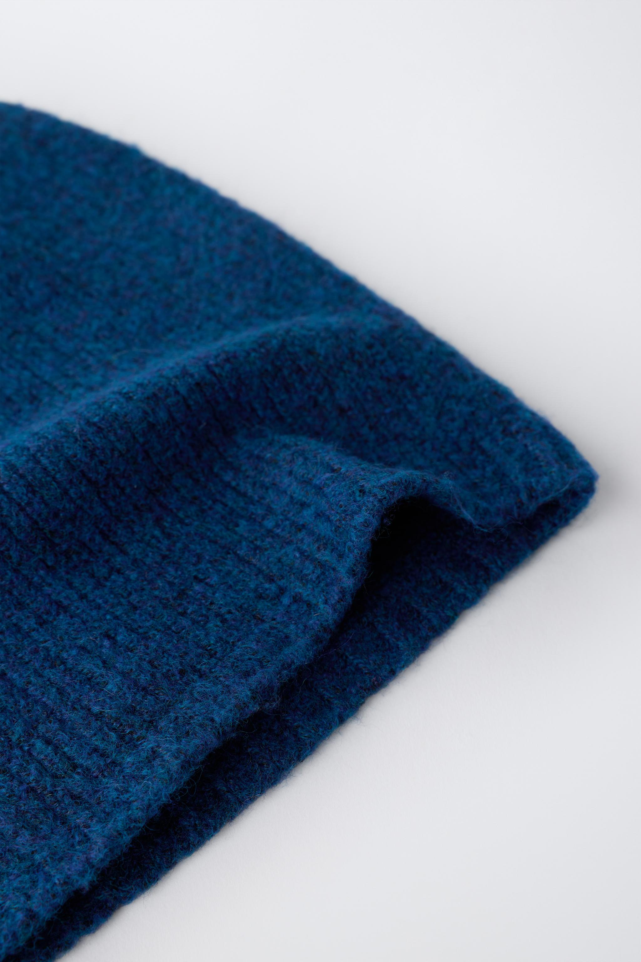 BONNET EN MAILLE FINE